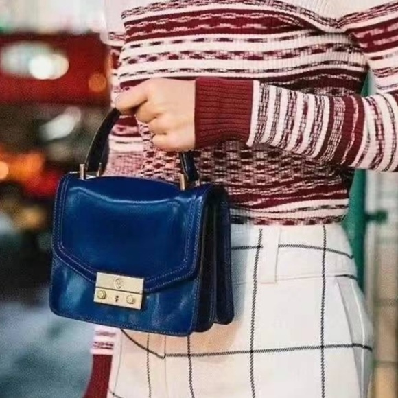 Tory Burch Ivory And Red Ribbed Julie Turtleneck Sweater - Picture 2 of 6